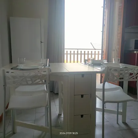 アパート La Collina Di Trezza *