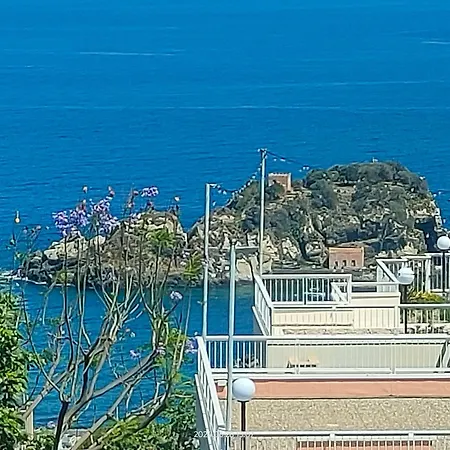La Collina Di Trezza * Aci Trezza