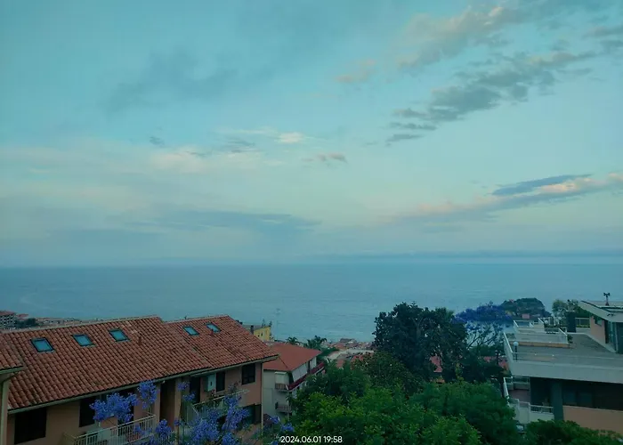 La Collina Di Trezza * Aci Trezza